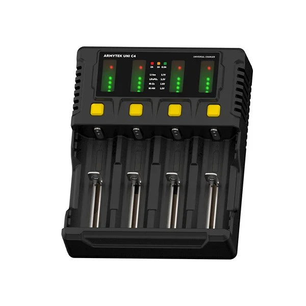 Uni C4 Batterilader / 4 kanaler / LED-indikator / Inngang AC 85–264V eller DC 12V / Utgang opptil 2A per kanal / For IMR/Li-Ion, Ni-MH, Ni-Cd, LiFePO4, Ni-Zn / Type A eller Type C / Biladapter – Armytek