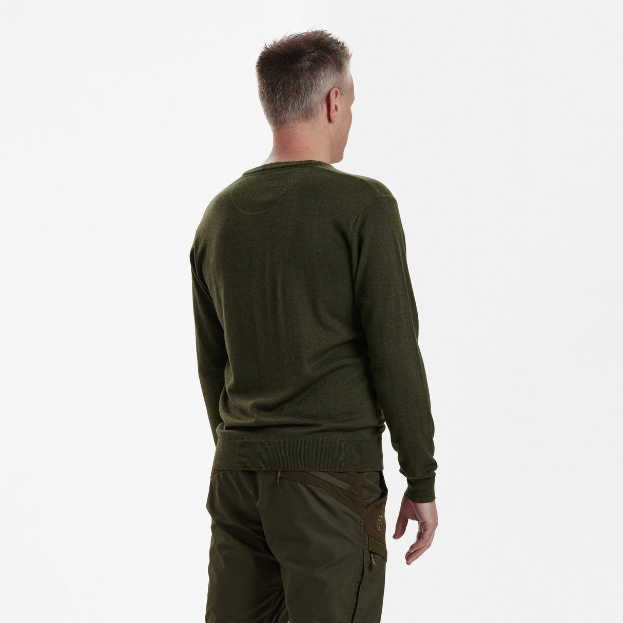 Kingston Strikkegenser Med V-Hals - Green Melange – Deerhunter