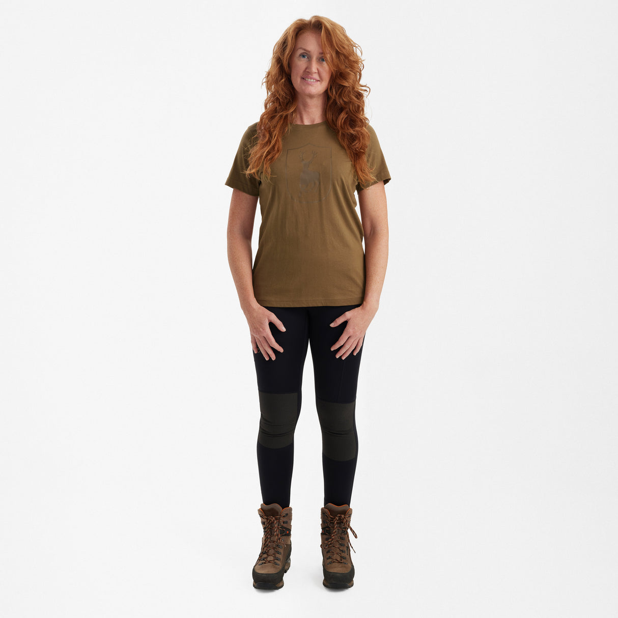 Dame T-skjorte med logo Butternut – Deerhunter