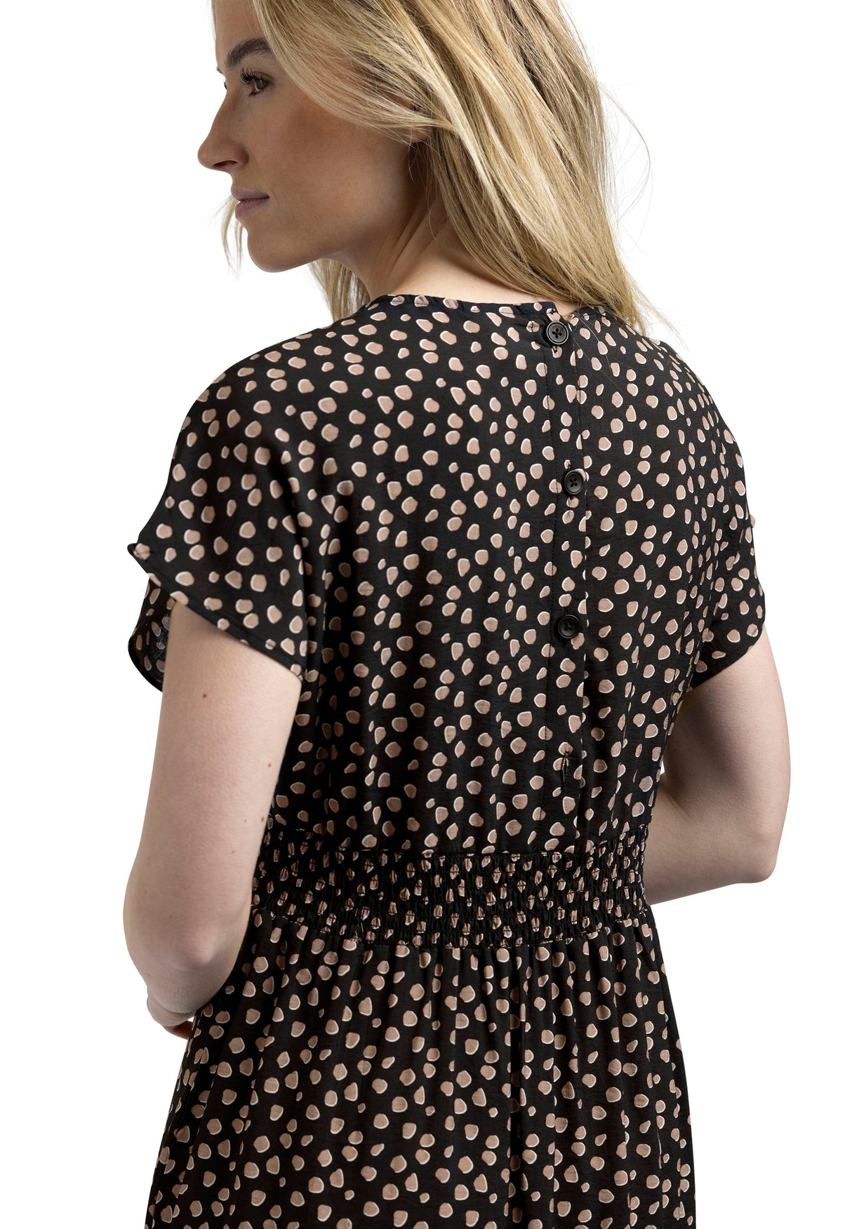 Susanne - Black Print - Trespass