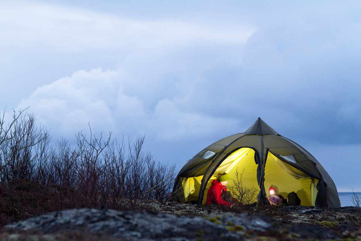 Varanger Dome 8-10 yttertelt inkl. stang – Helsport