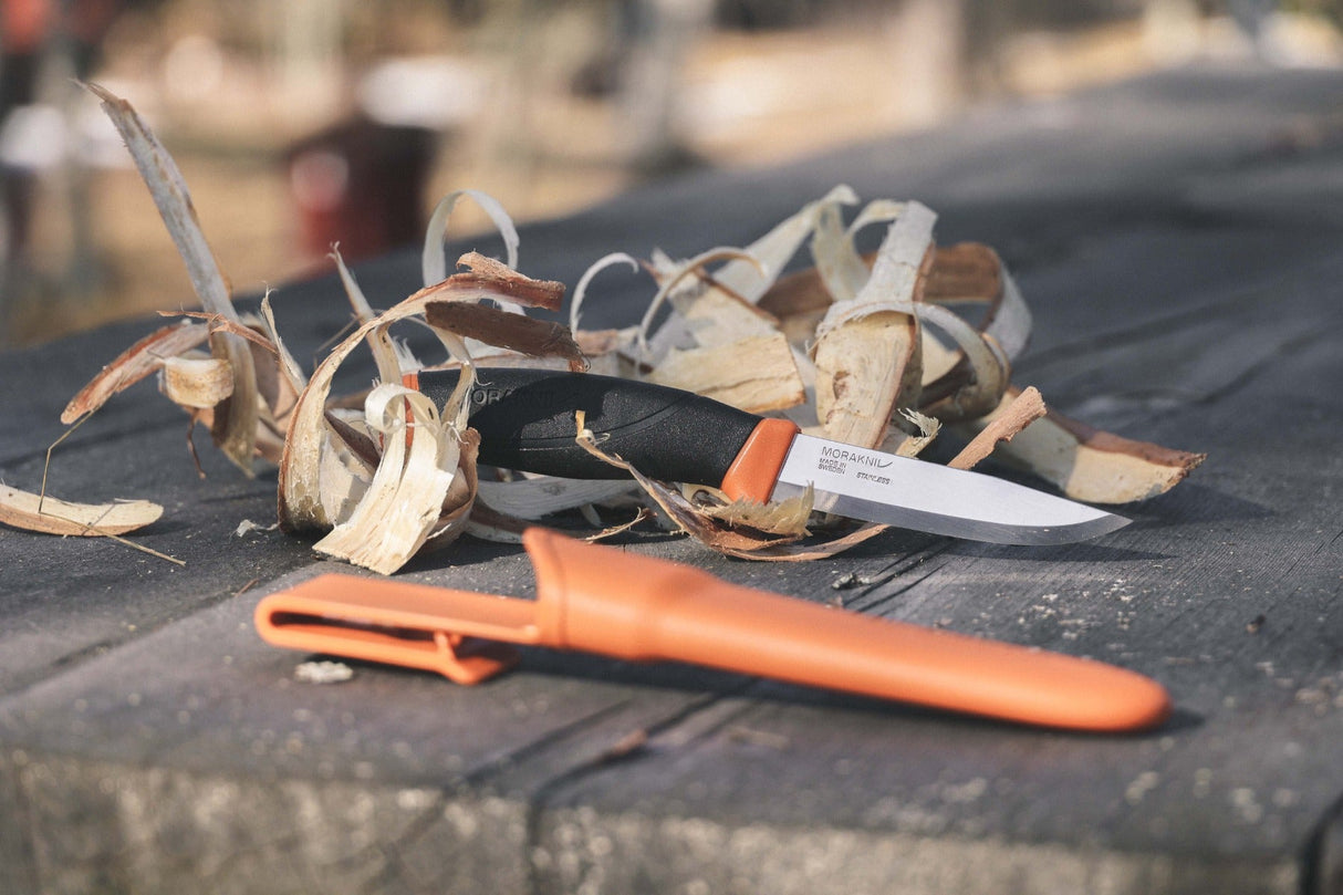 Companion (S) Burnt Orange – Morakniv