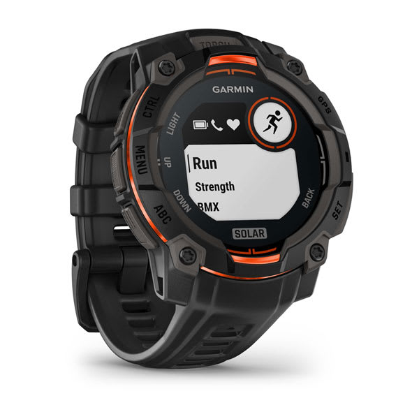 Instinct® 3 – 45 mm, Solar, Svart med svart rem