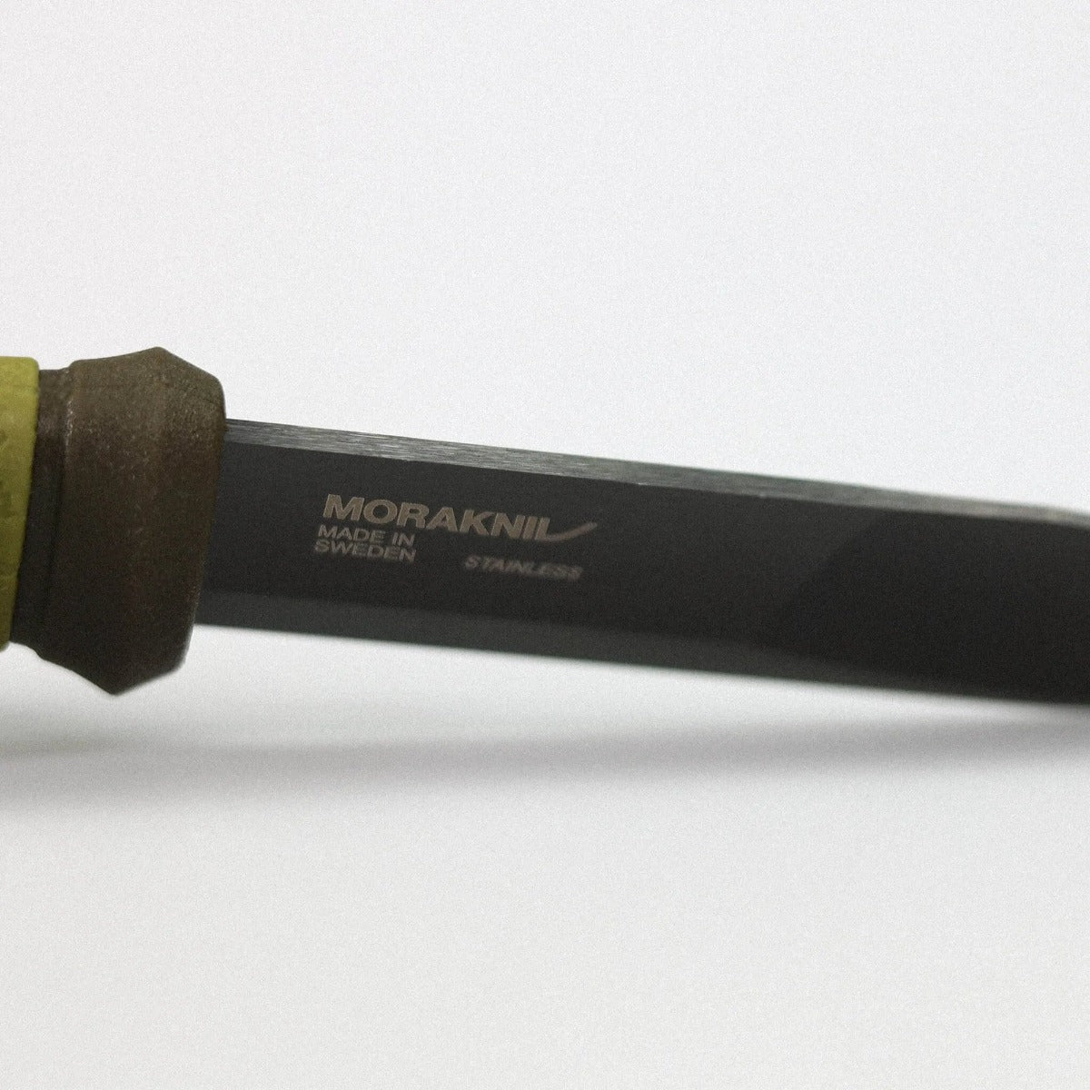 Mora 2000 (S) Black Edition – Morakniv