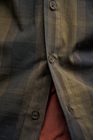 Akkan Skjorte - Willow Green/Shadow Brown – Härkila