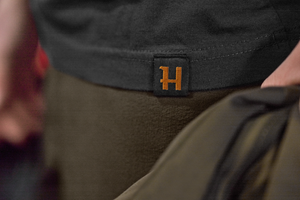 H-logo T-skjorte kort erm – Phantom – Härkila