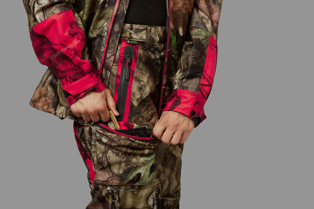 Moose Hunter 2.0 - GTX Bukse MossyOak®Break-Up Country®/MossyOak®Red – Härkila
