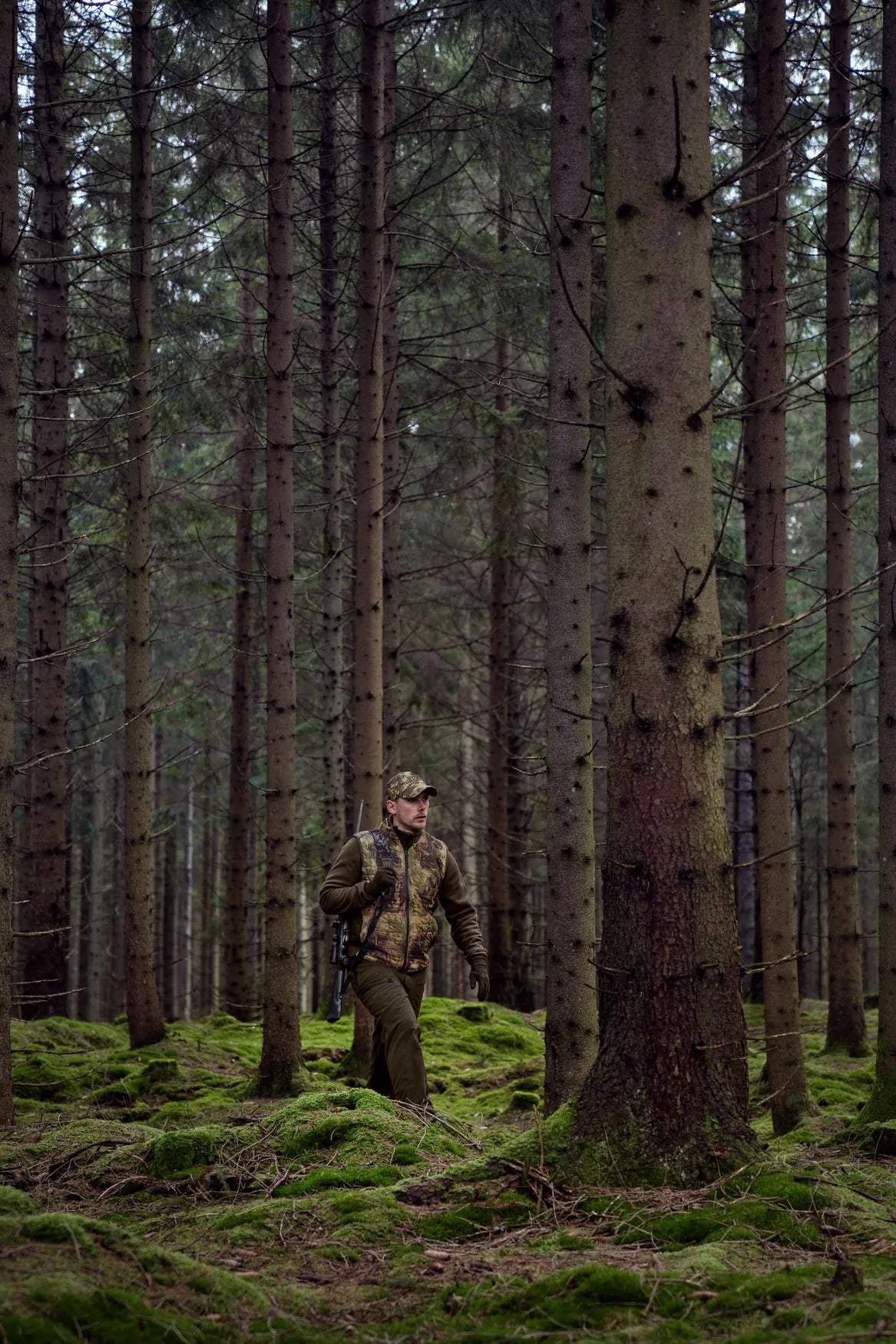 Deer Stalker - Camo vendbar pakkbar vest Willow Green/AXIS MSP®Forest – Härkila
