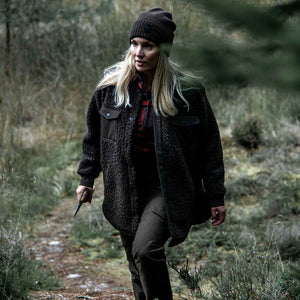 Ragnhild – Northern Hunting