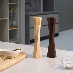 TWIST keramisk salt- og pepperkvern, liten – i Lys Ask – Legnoart