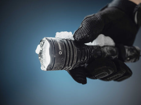 Armytek Viking Pro Magnet USB – Hvit – 2200 lm – 11°:40° – Armytek