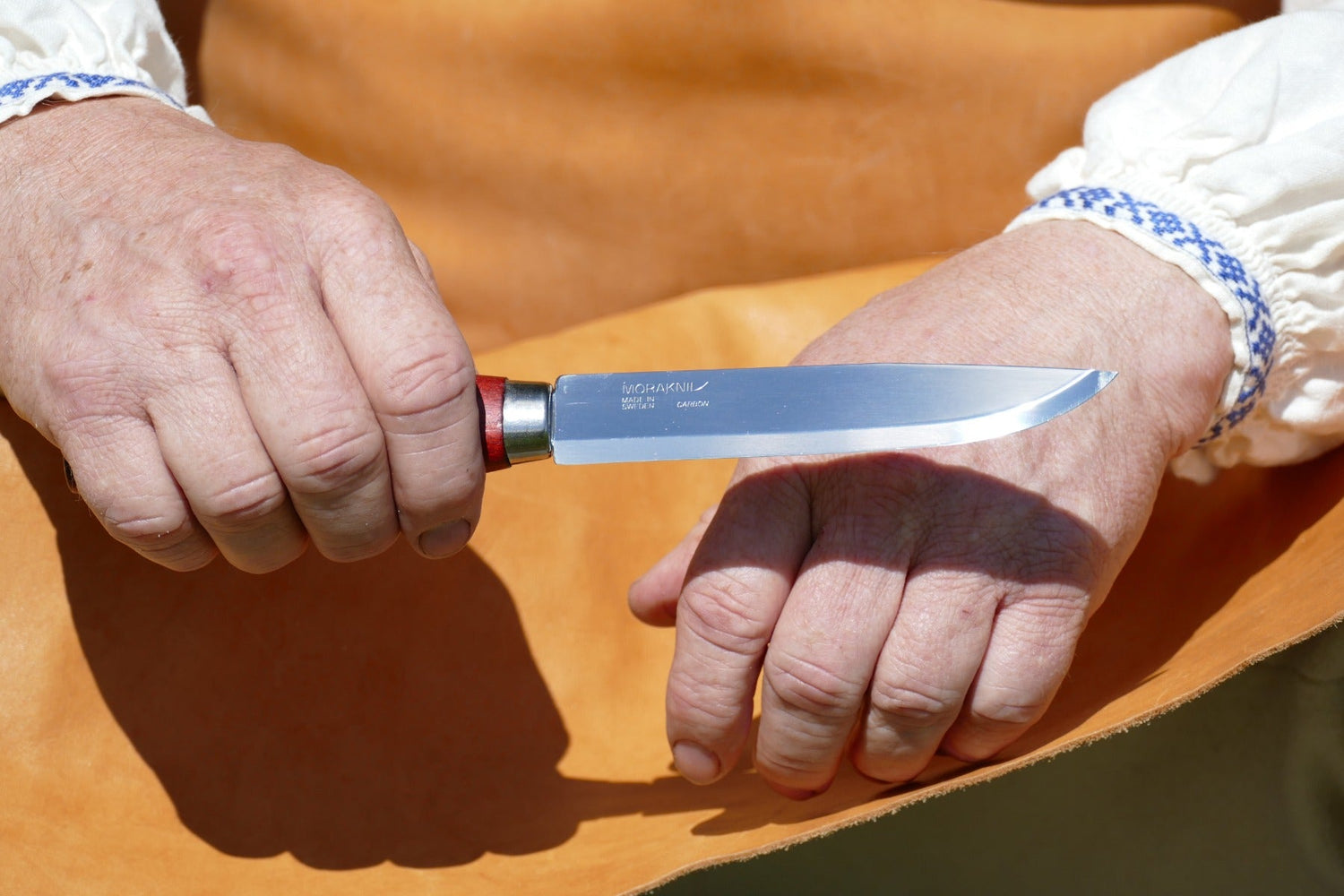 Classic No. 3 (C) Red – Morakniv