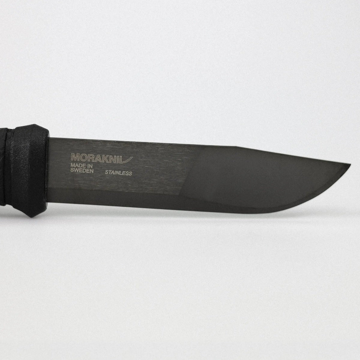 Mora 2000 (S) Black Edition – Morakniv