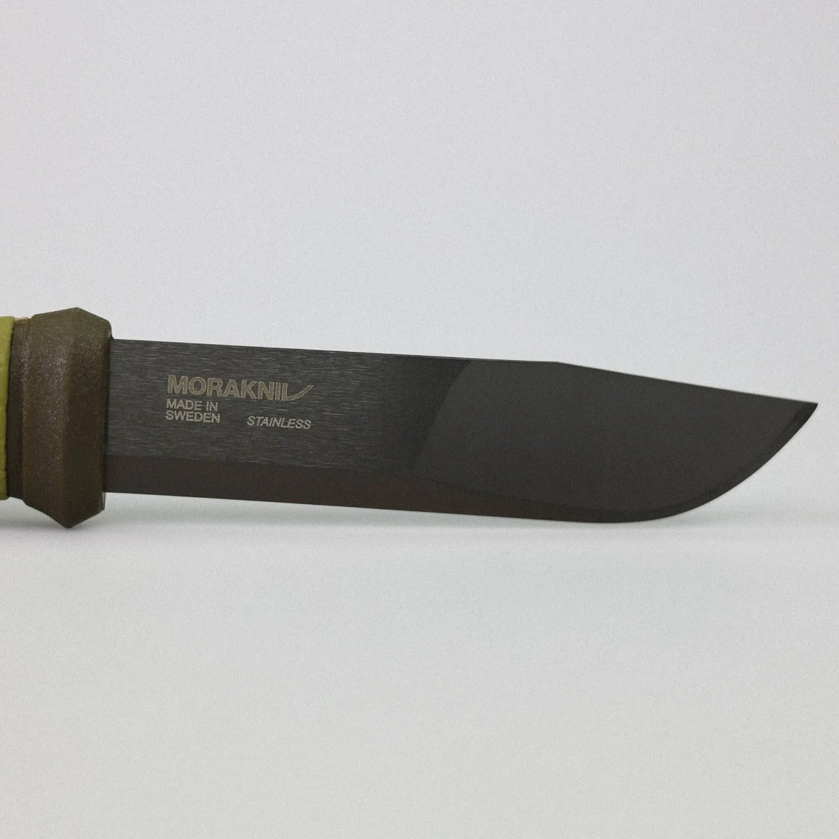 Mora 2000 (S) Black Edition – Morakniv